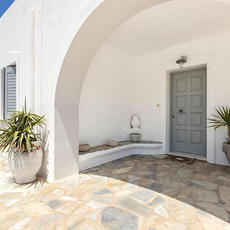 Daphne'S Lux Villa Paraspori  Buitenkant foto