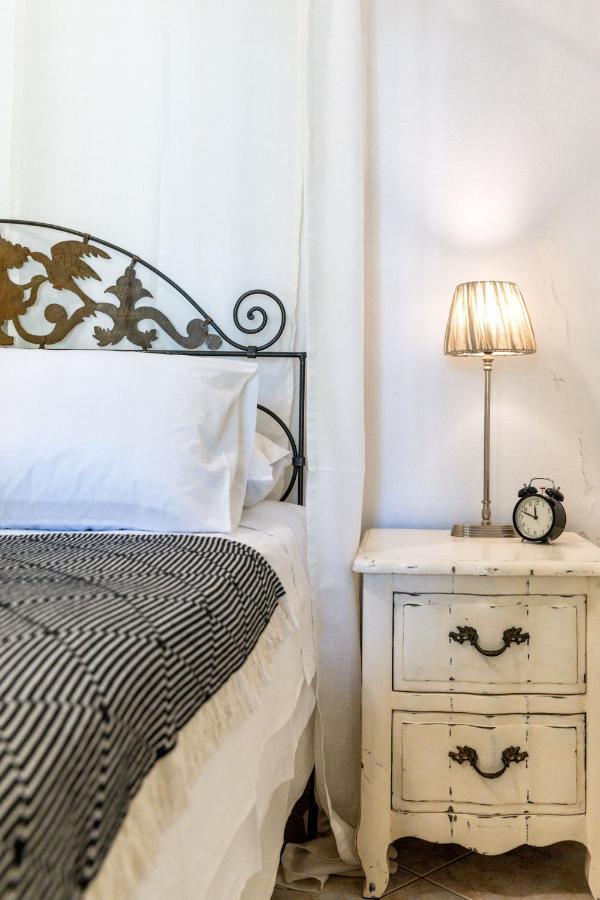 Daphne'S Lux Villa Paraspori  Buitenkant foto