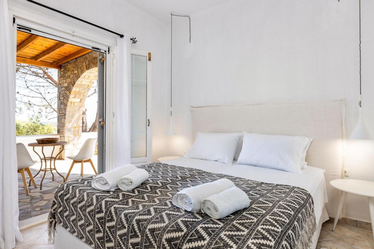 Daphne'S Lux Villa Paraspori  Buitenkant foto