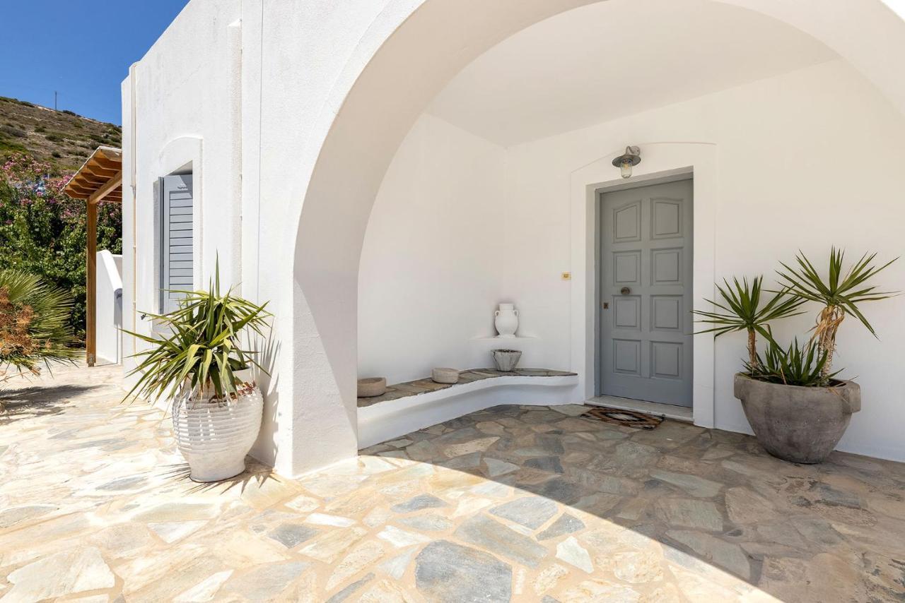 Daphne'S Lux Villa Paraspori  Buitenkant foto