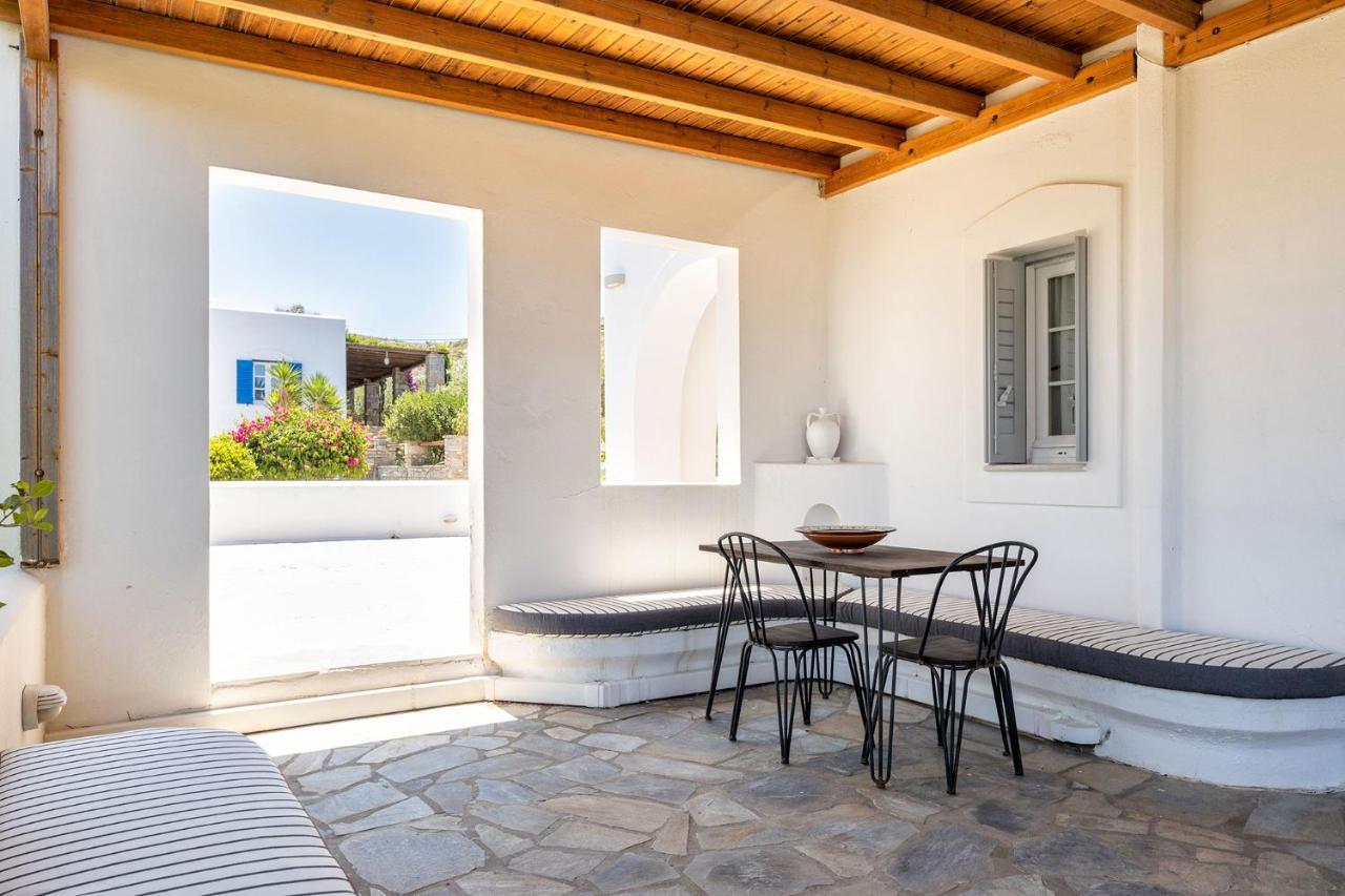 Daphne'S Lux Villa Paraspori  Buitenkant foto